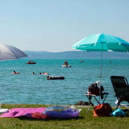Aranypart & Kamp alanı Siofok