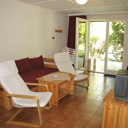 Aranypart & Campsite 2*