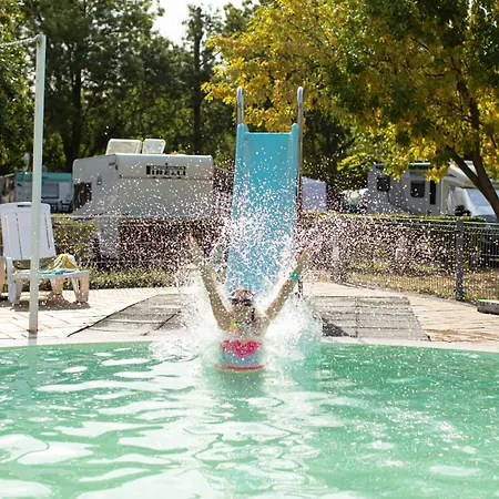 Κάμπινγκ Aranypart & 2*