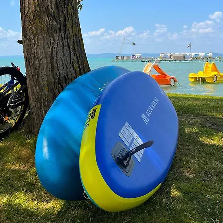 Camping Aranypart & 2*