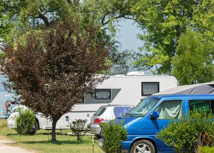 Kamp alanı Aranypart & 2*