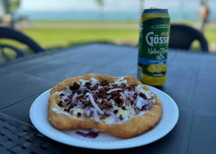 Aranypart & שיופוק