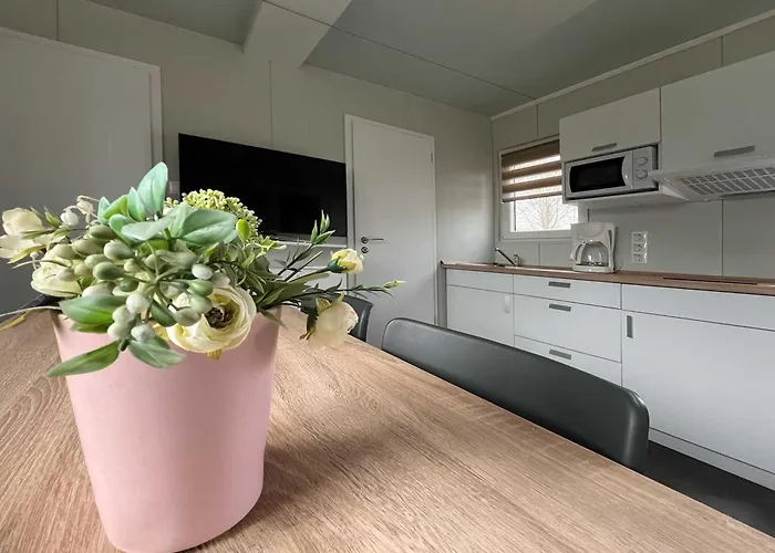 Aranypart & Kemping 2*